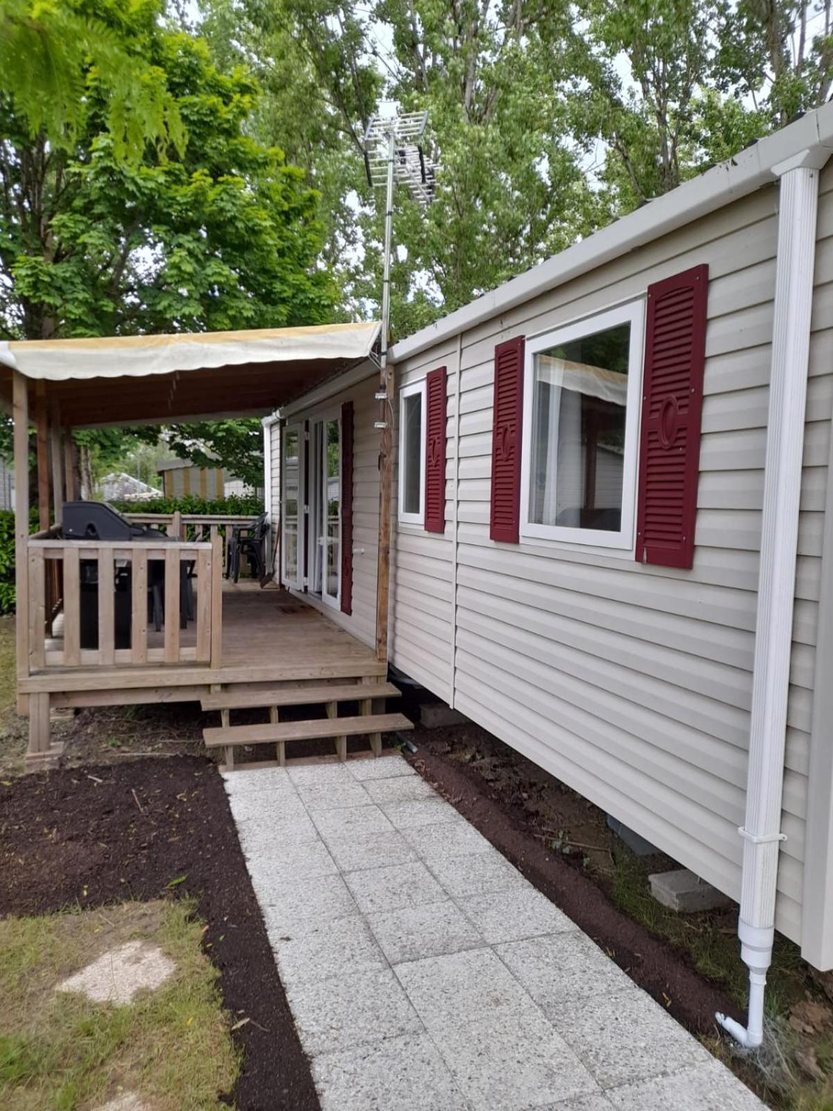 Mhvacances Louent Plusieurs Mobilhomes Dans Camping 4 Etoiles Proche Chateaux Et Zoo Beauval Onzain Exterior foto